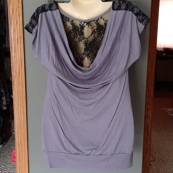 Top - Picture 2 of 2